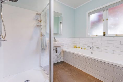 Photo of property in 15 Albert Street, Papakura, 2110