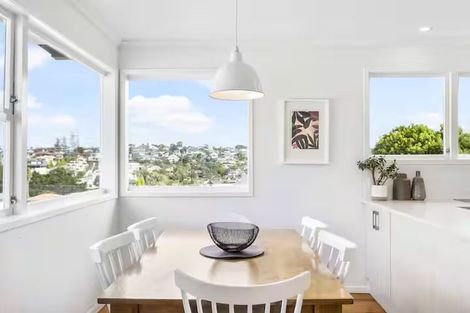 Photo of property in 3/4 Beach Road, Castor Bay, Auckland, 0620