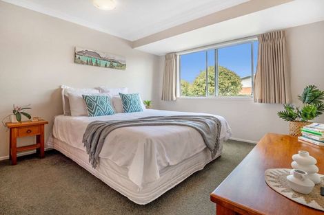 Photo of property in 25 Hillcrest Road, Otumoetai, Tauranga, 3110