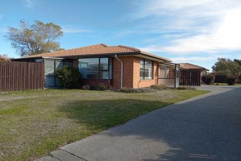 Photo of property in 1/15 Thornhill Place, Sockburn, Christchurch, 8042