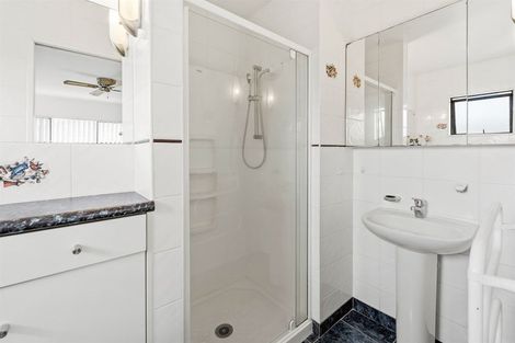 Photo of property in 1/10 Channel View Road, Campbells Bay, Auckland, 0630