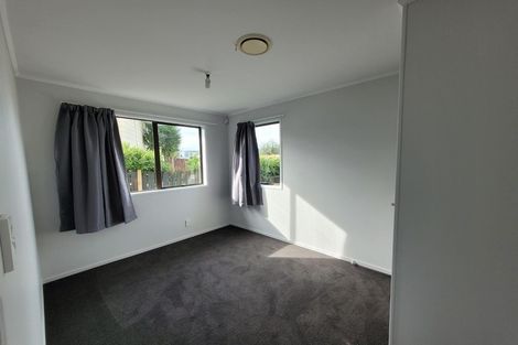 Photo of property in 2 Massine Place, Randwick Park, Auckland, 2105