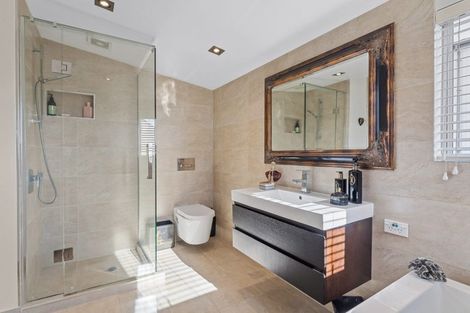 Photo of property in 1/19 Heathcote Road, Castor Bay, Auckland, 0620