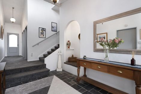 Photo of property in 108 Glenross Street, Glenross, Dunedin, 9011