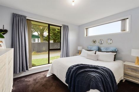 Photo of property in 91 Oakhampton Street, Hornby, Christchurch, 8042
