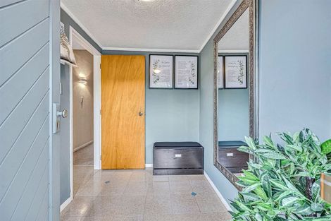 Photo of property in 38 Eugenia Rise, Totara Heights, Auckland, 2105