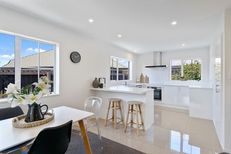 Photo of property in 32 Kirsten Place, Parklands, Christchurch, 8083