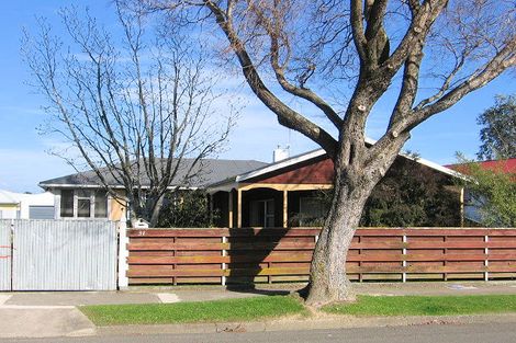 Photo of property in 31 Crewe Crescent, Hokowhitu, Palmerston North, 4410