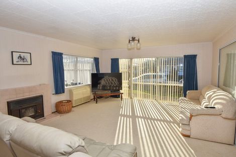 Photo of property in 11 Fairbrother Street, Carterton, 5713