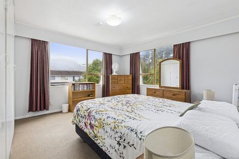 Photo of property in 14 Balliol Drive, Tawa, Wellington, 5028