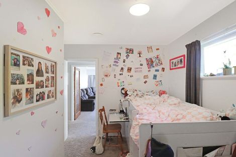 Photo of property in 79 Thomas Street, Stokes Valley, Lower Hutt, 5019