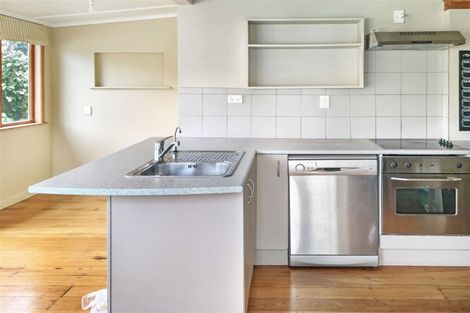 Photo of property in 19 Tarata Street, Saint Johns Hill, Whanganui, 4501