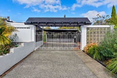 Photo of property in 2/10 Rodney Road, Northcote Point, Auckland, 0627