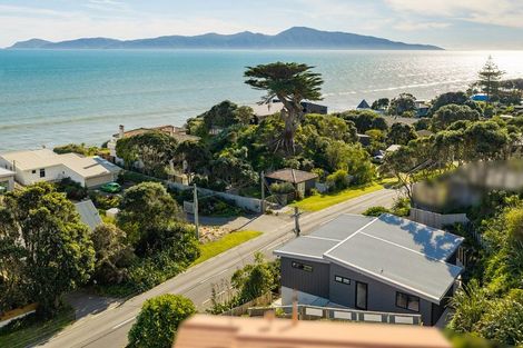 Photo of property in 79 The Esplanade, Raumati South, Paraparaumu, 5032