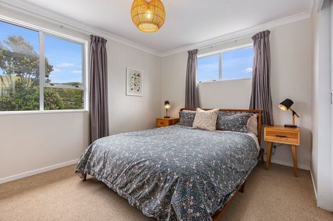 Photo of property in 73 Sea Vista Drive, Pukerua Bay, 5026