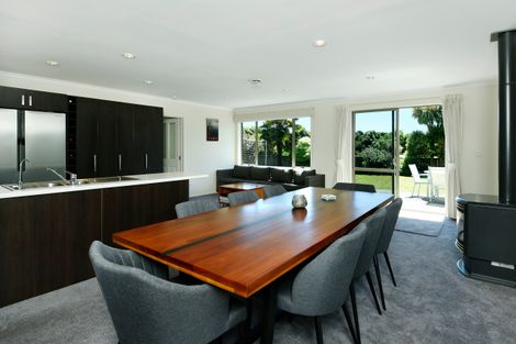 Photo of property in 40 Hoult Crescent, Monaco, Nelson, 7011