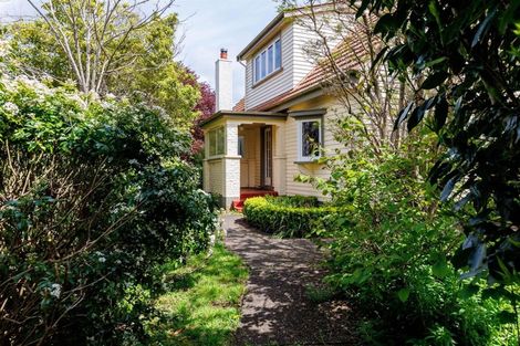 Photo of property in 1 Edward Street, Dannevirke, 4930