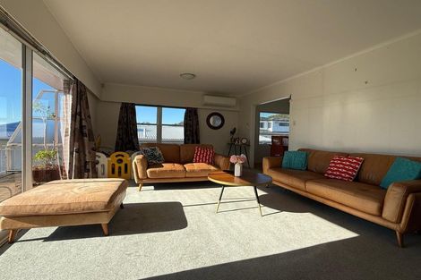 Photo of property in 11 Terry Street, Blockhouse Bay, Auckland, 0600
