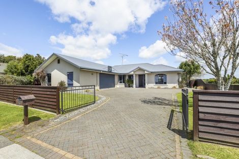 Photo of property in 49 Ayrshire Drive, Grandview Heights, Hamilton, 3200