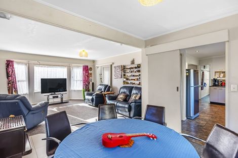 Photo of property in 110 Arawhata Road, Paraparaumu, 5032