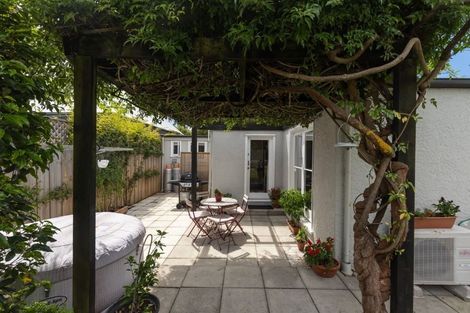 Photo of property in 22 Warwick Street, Richmond, Christchurch, 8013