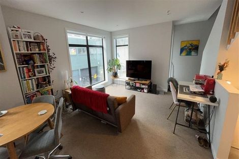 Photo of property in 2/5 Ebor Street, Te Aro, Wellington, 6011