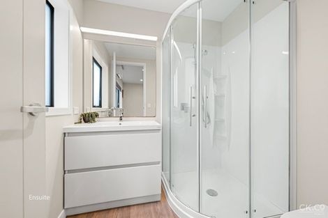 Photo of property in 102 Thackeray Street, Trentham, Upper Hutt, 5018