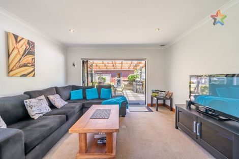 Photo of property in 60 Kakariki Way, Whitemans Valley, Upper Hutt, 5371