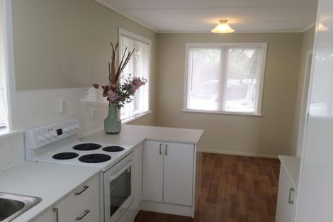 Photo of property in 4 Clyde Street, Utuhina, Rotorua, 3015