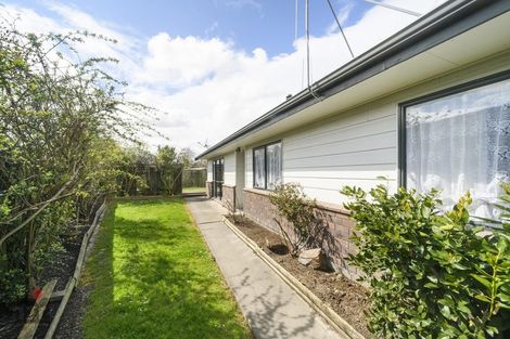 Photo of property in 146 Hillcrest Drive, Kelvin Grove, Palmerston North, 4414