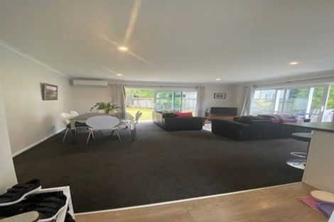 Photo of property in 64 Peterhouse Street, Tawa, Wellington, 5028