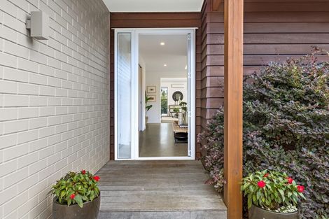 Photo of property in 17 Awanui Crescent, Matakana, Warkworth, 0985