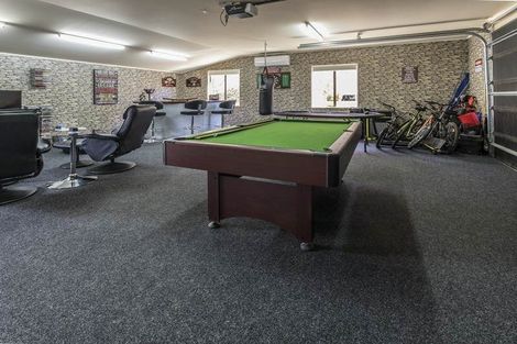 Photo of property in 4 Ryalls Way, Lake Hawea, Wanaka, 9382