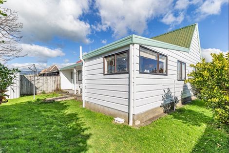 Photo of property in 9 Guilford Street, Levin, 5510