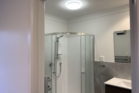 Photo of property in 1/15 Kayeleen Place, Cockle Bay, Auckland, 2014