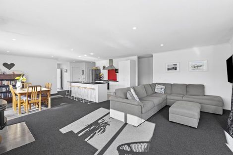 Photo of property in 2 Criffel Place, Luggate, Wanaka, 9383