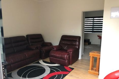 Photo of property in 2 Hauhake Road, Flat Bush, Auckland, 2019