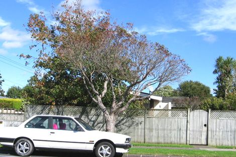 Photo of property in 2/187 Bucklands Beach Road, Bucklands Beach, Auckland, 2012