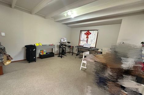 Photo of property in 2/16 Manutara Avenue, Forrest Hill, Auckland, 0620