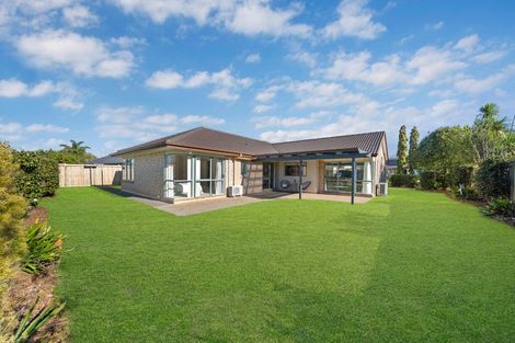 Photo of property in 3 Russett Grove, Henderson, Auckland, 0612