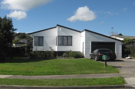 Photo of property in 19 De Quincey Terrace, Highland Park, Auckland, 2010