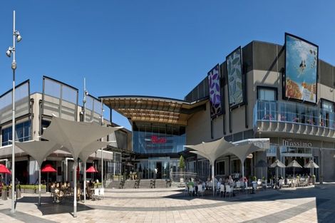 Photo of property in 11 Waihou Crescent, Albany Heights, Auckland, 0632