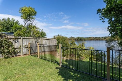 Photo of property in 222 Great South Road, Huntly, 3700