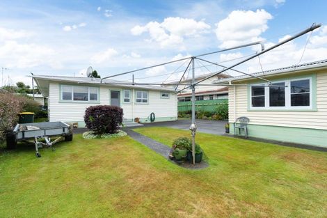 Photo of property in 9 Chester Street, Levin, 5510