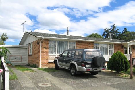 Photo of property in 2 Cederholm Grove, Brown Owl, Upper Hutt, 5018