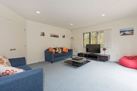 Photo of property in 114 Astley Avenue, New Lynn, Auckland, 0600