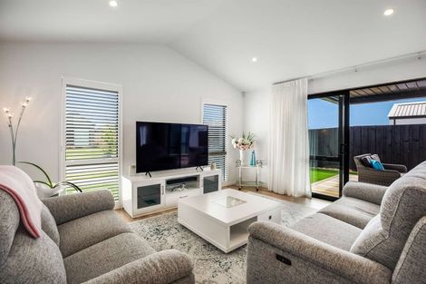 Photo of property in 4 Borthwick Street, Belfast, Christchurch, 8051