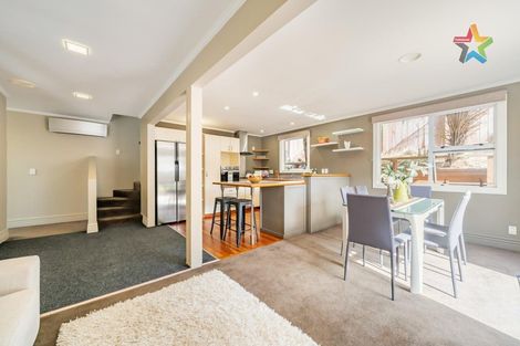 Photo of property in 2/150 Tirohanga Road, Tirohanga, Lower Hutt, 5010
