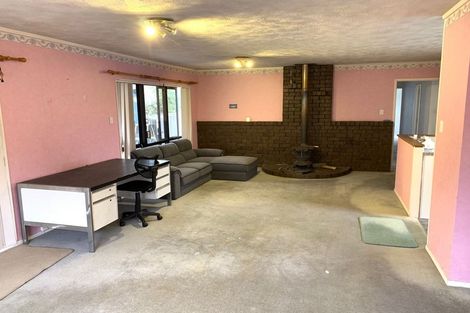 Photo of property in 17 Glennandrew Drive, Half Moon Bay, Auckland, 2012