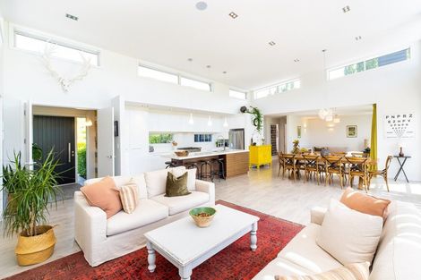 Photo of property in 244 Blackbarn Road, Havelock North, 4294